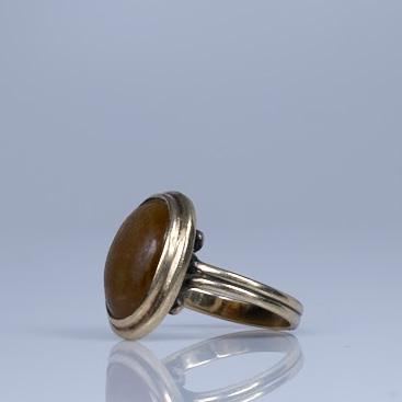 Vintage Tiger Eye Oval in 9K Yellow Gold Ring