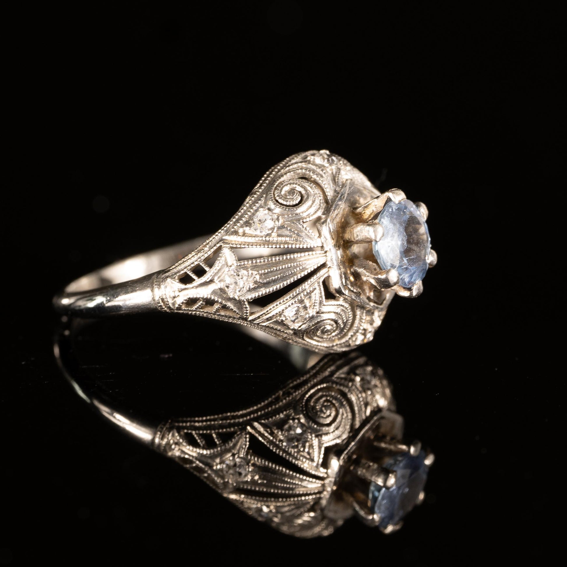 Art Deco Blue Sapphire Platinum Filigree Ring