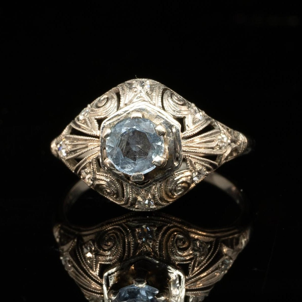 Art Deco Blue Sapphire Platinum Filigree Ring