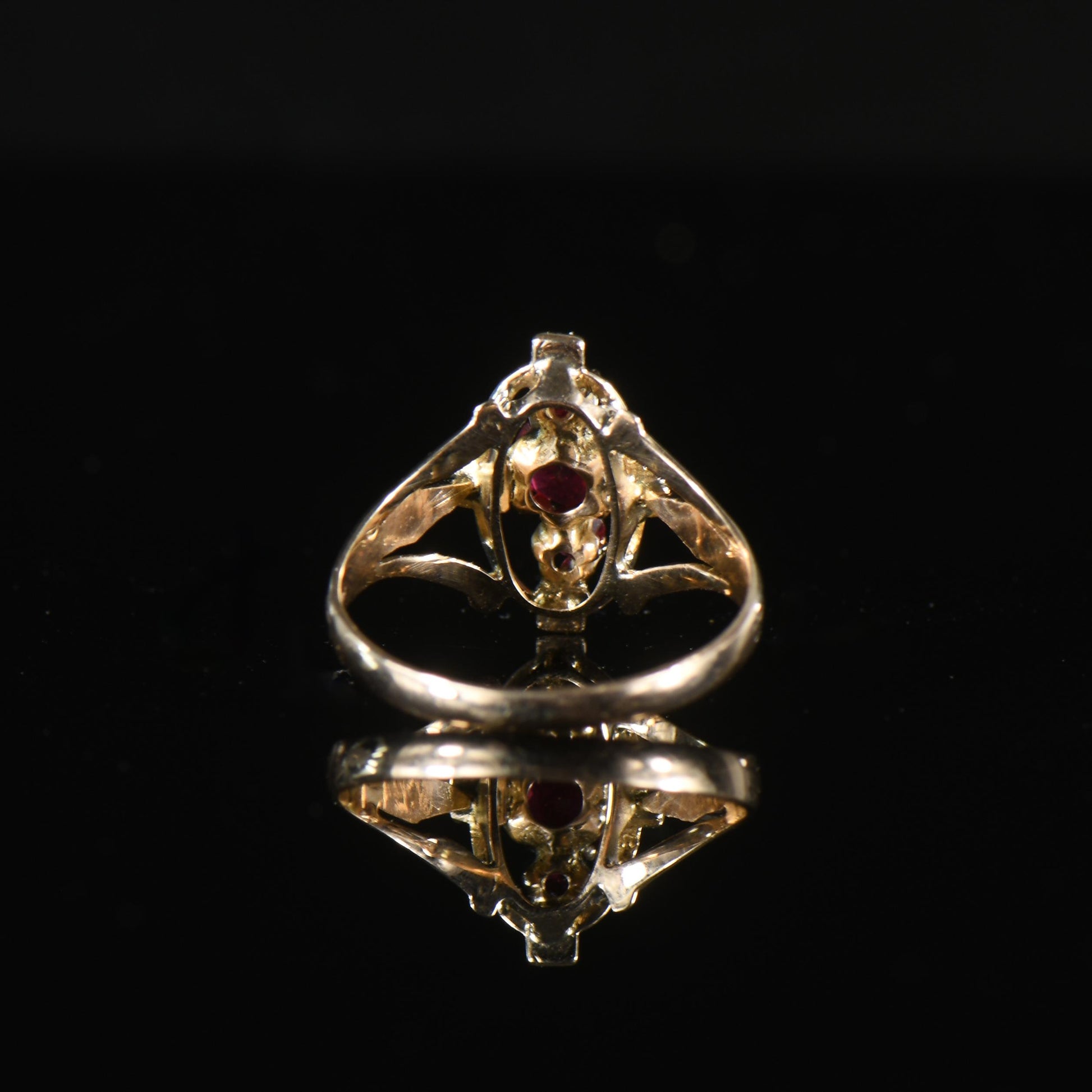 Victorian Garnet and Seed Pearl ring in 10k Yellow Gold