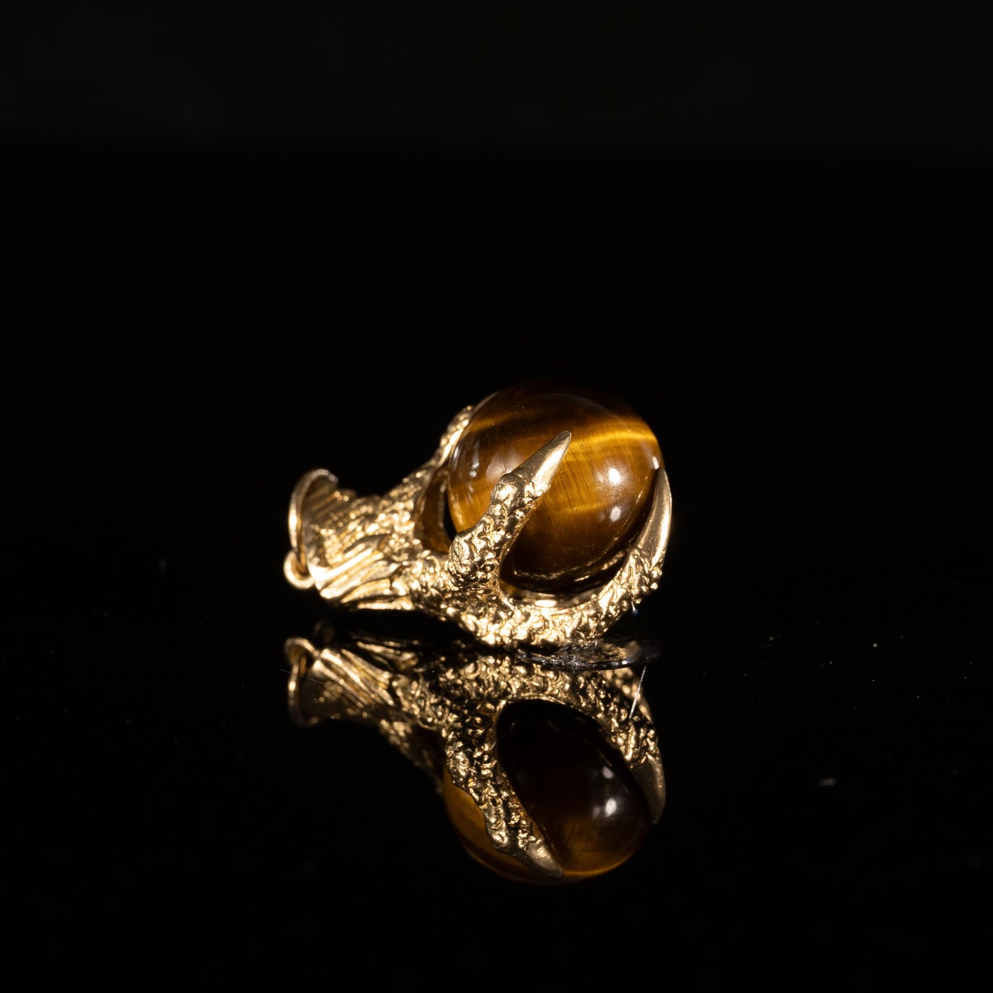 9K Yellow Gold Tiger's Eye Eagle Claw Pendant