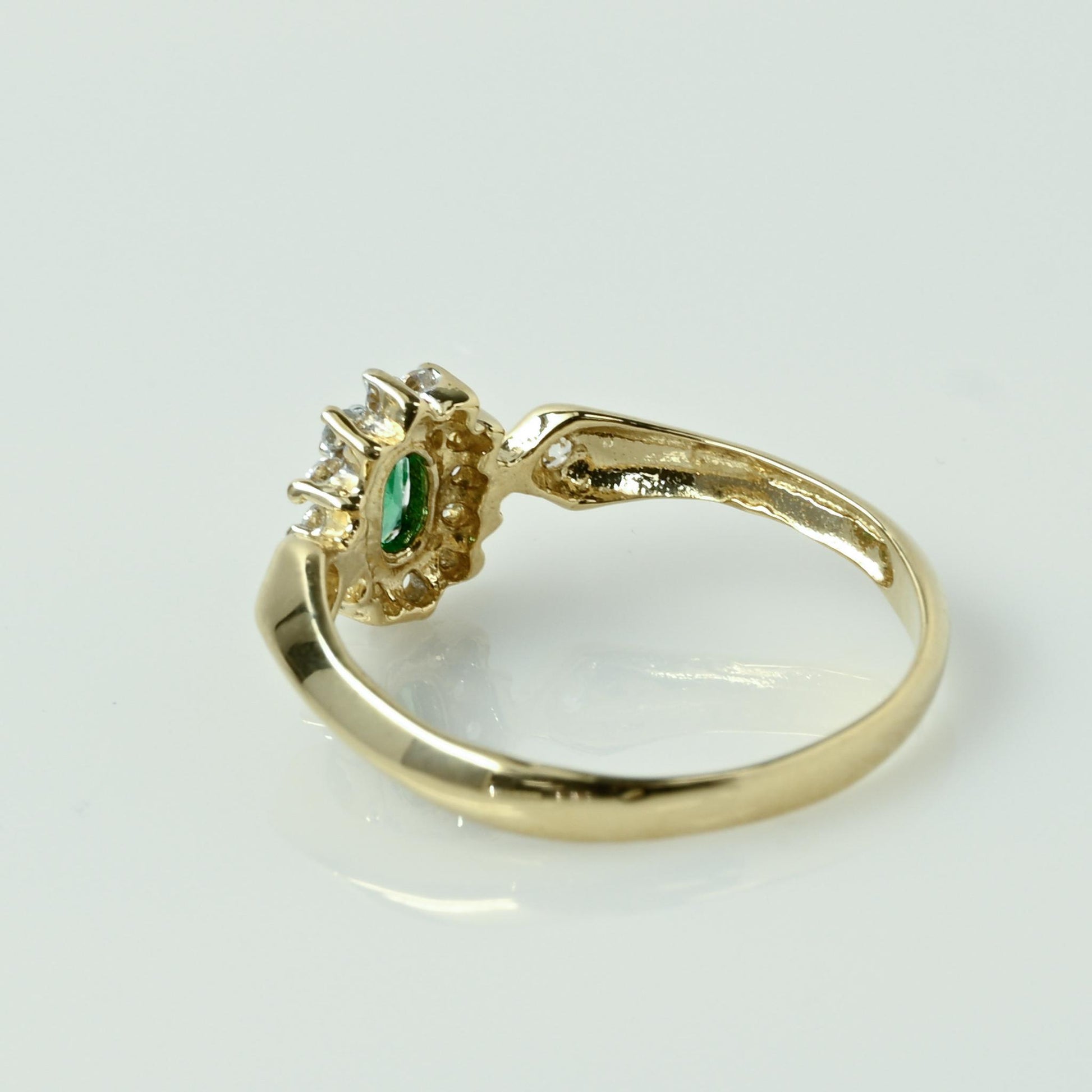 Emerald Oval w Diamond Halo 14k Yellow Gold Ring