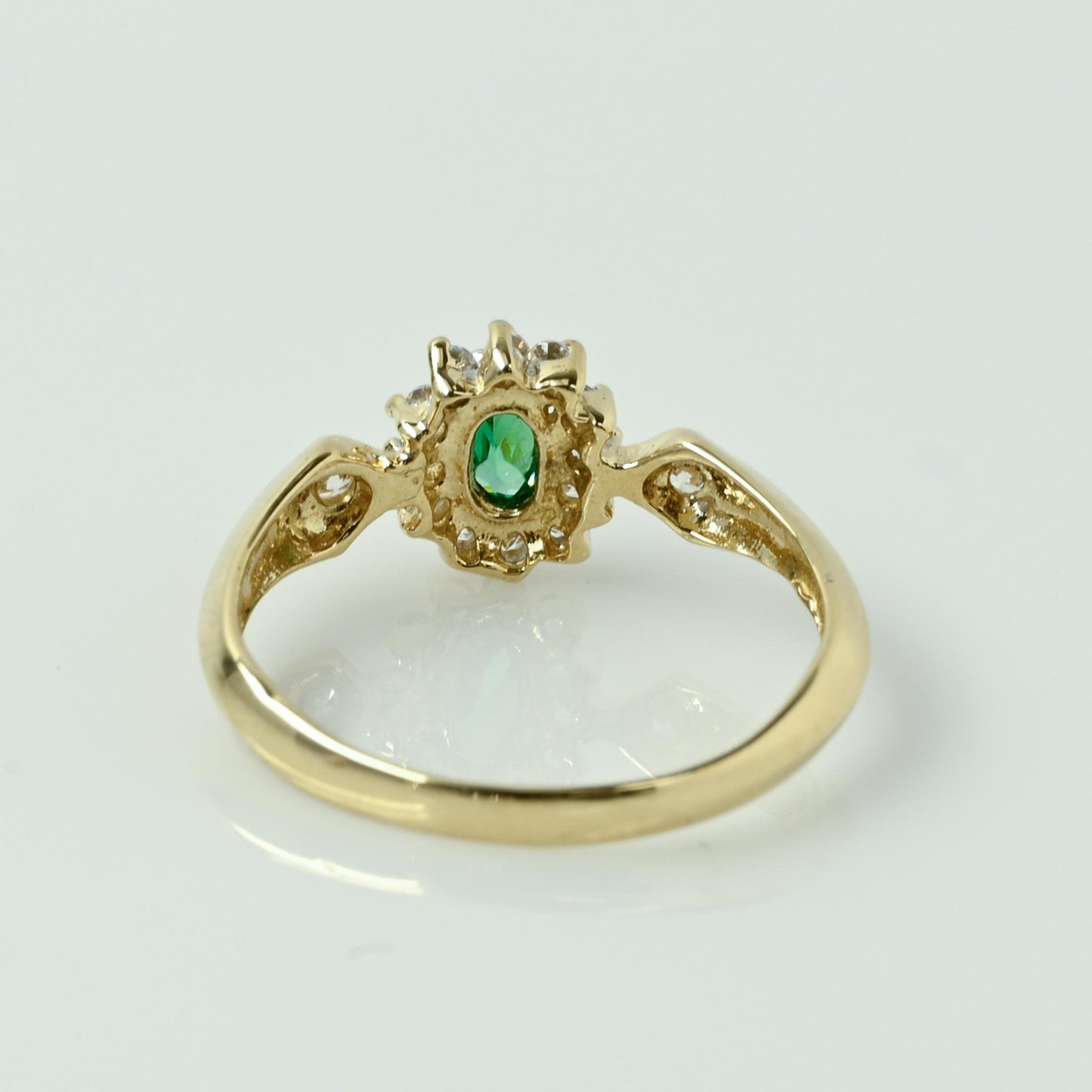 Emerald Oval w Diamond Halo 14k Yellow Gold Ring