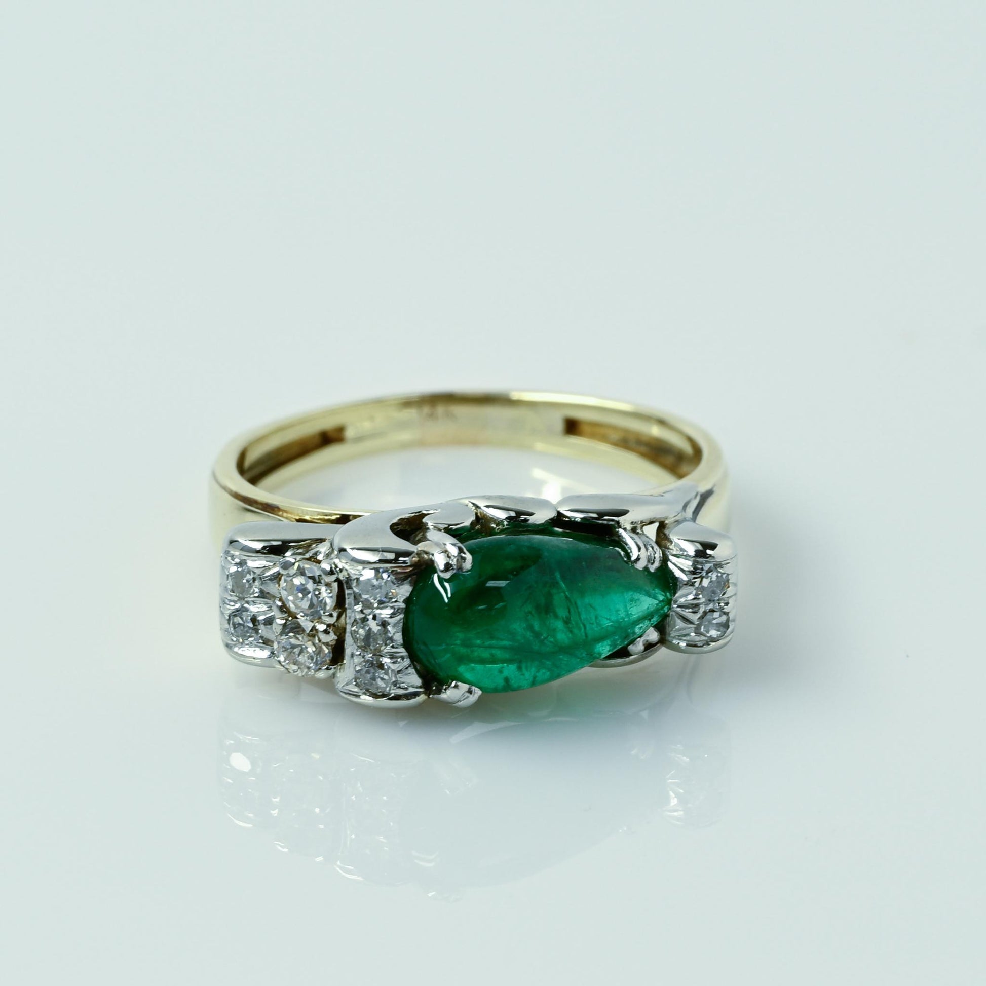 Vintage Emerald Pear Cabochon & Diamond Gold Ring