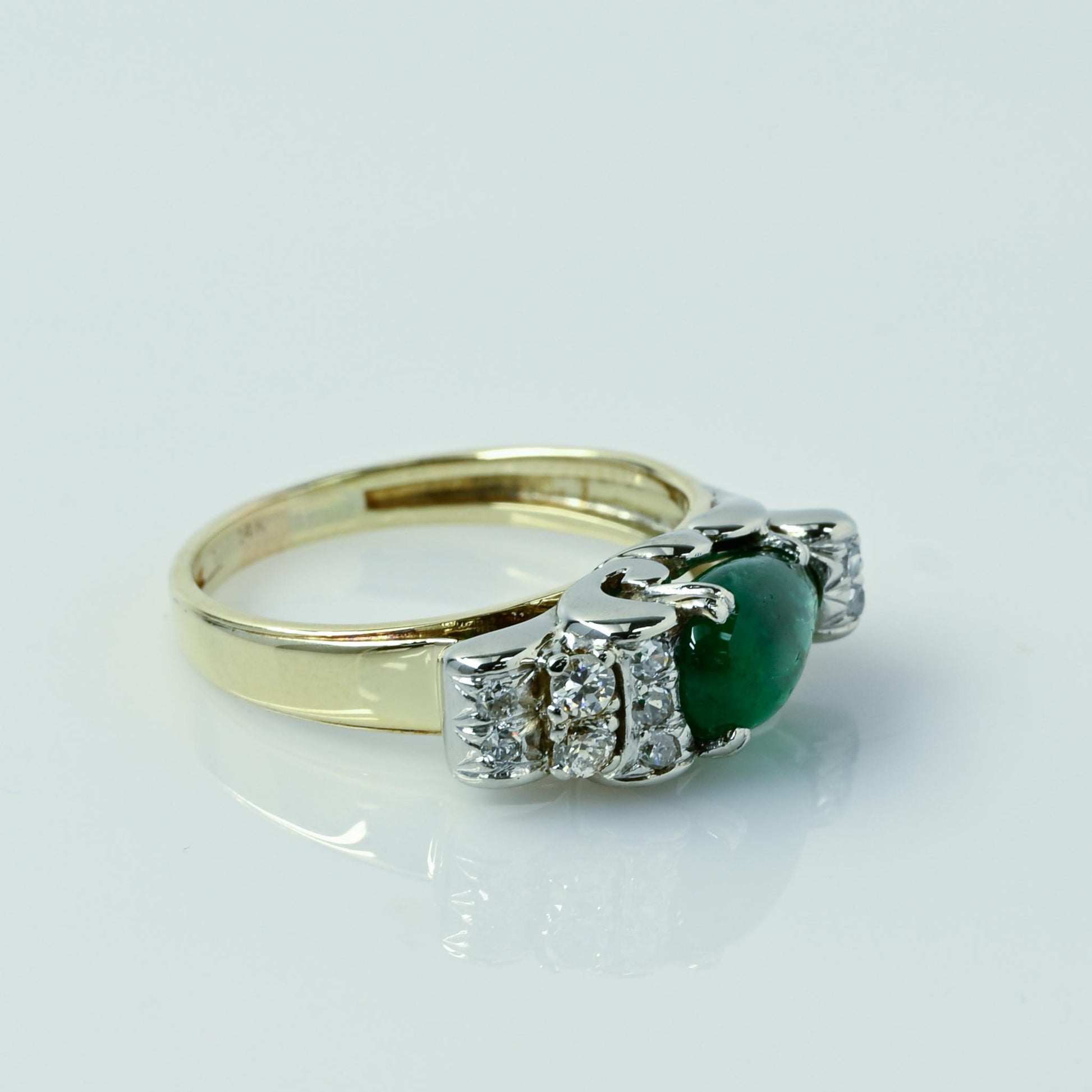 Vintage Emerald Pear Cabochon & Diamond Gold Ring