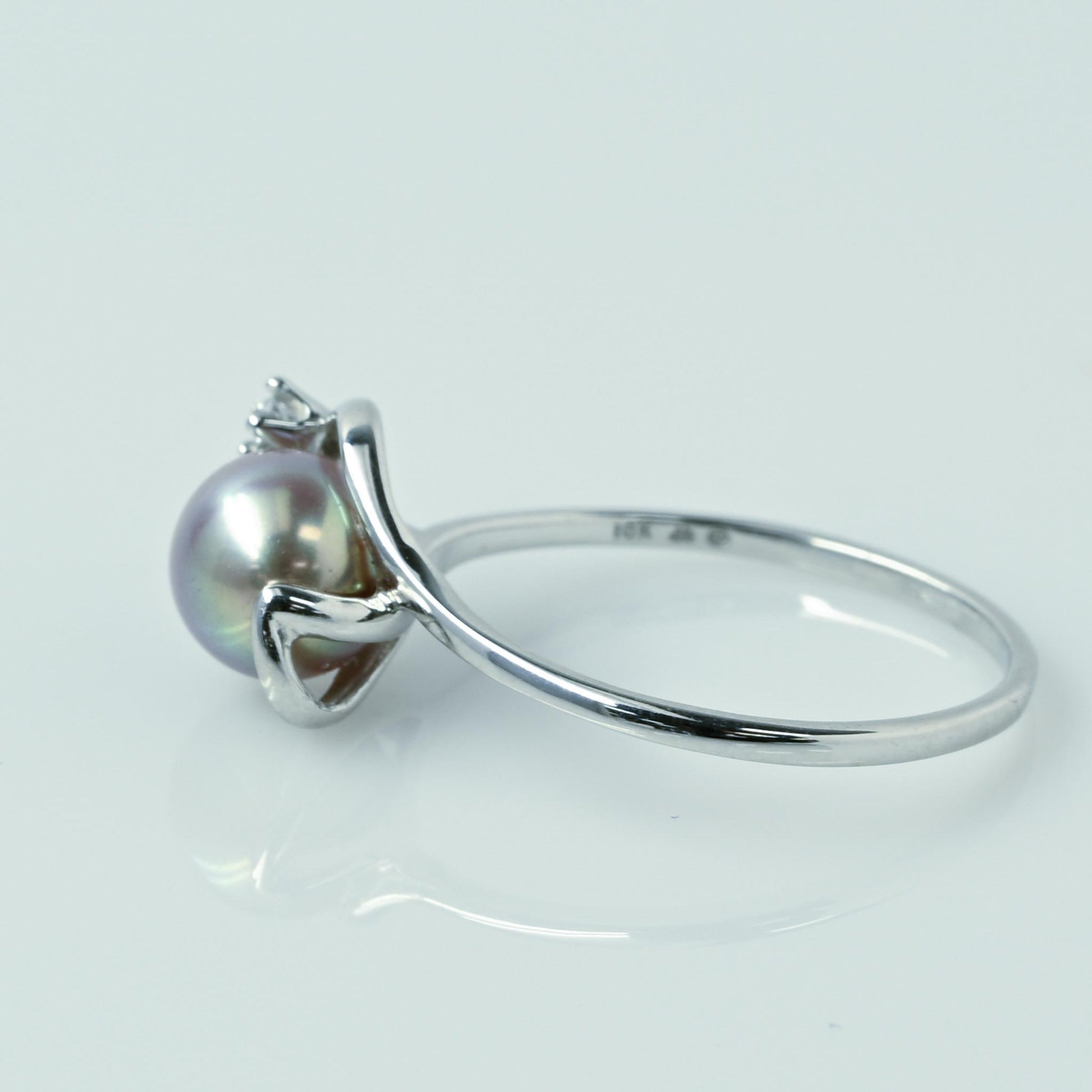 Black Pearl & Diamond White Gold Ring