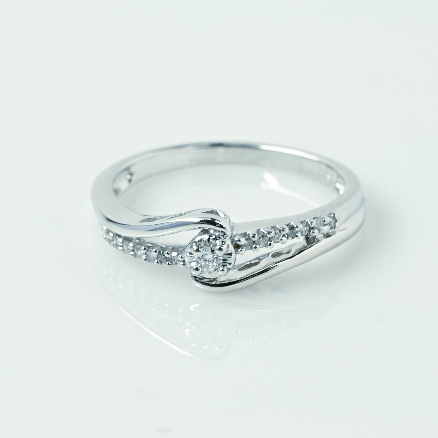 Diamond Cross Over Band 10k White Gold Heart Motif Ring