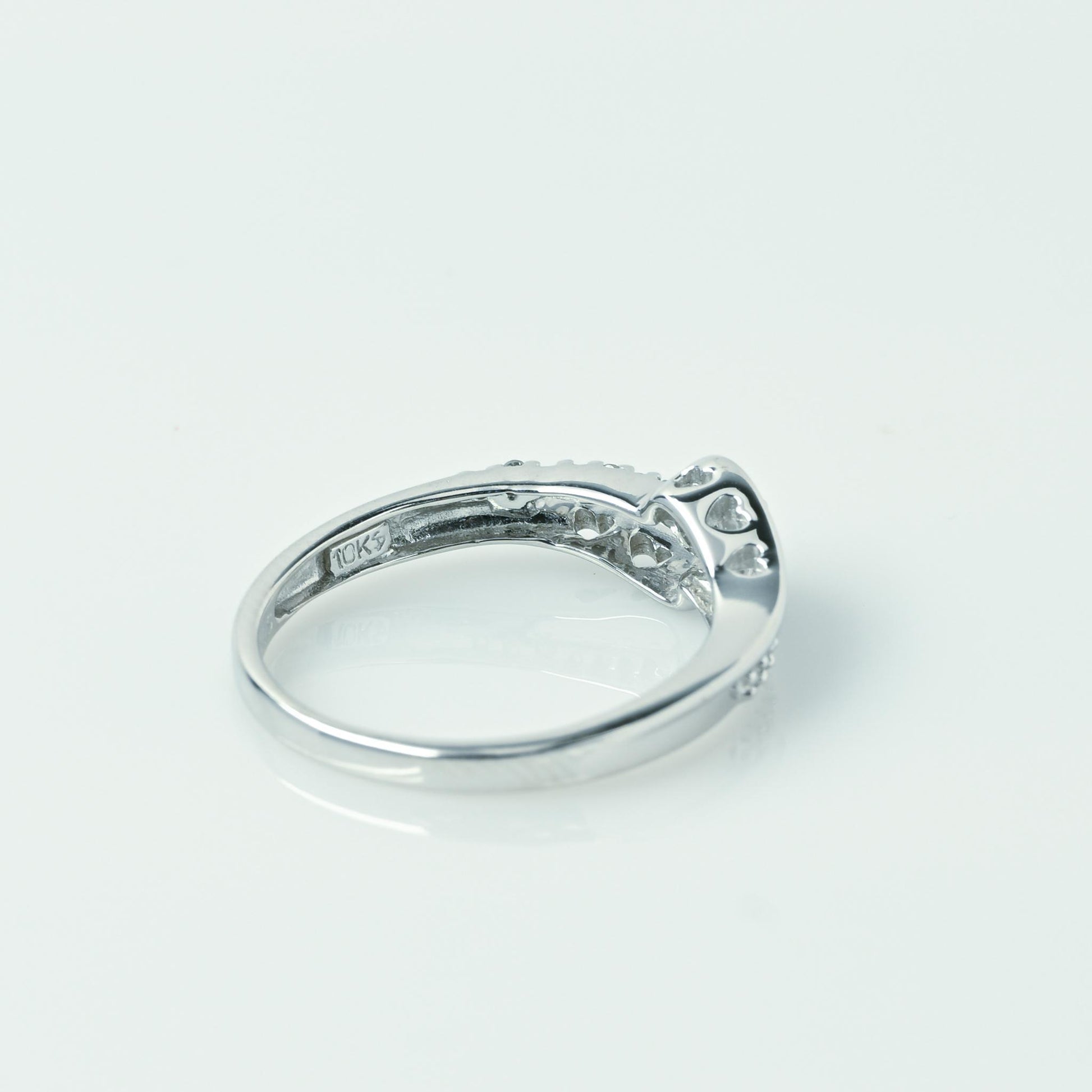 Diamond Cross Over Band 10k White Gold Heart Motif Ring