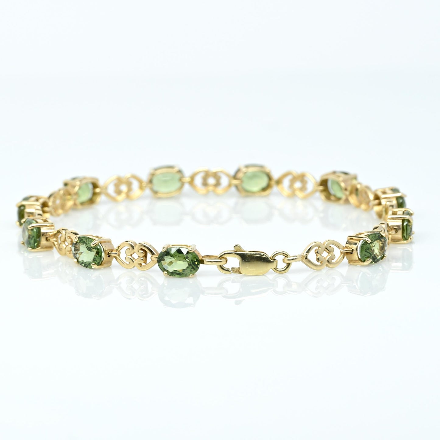 8ctw Green Tourmaline Oval 14k Yellow Gold Bracelet