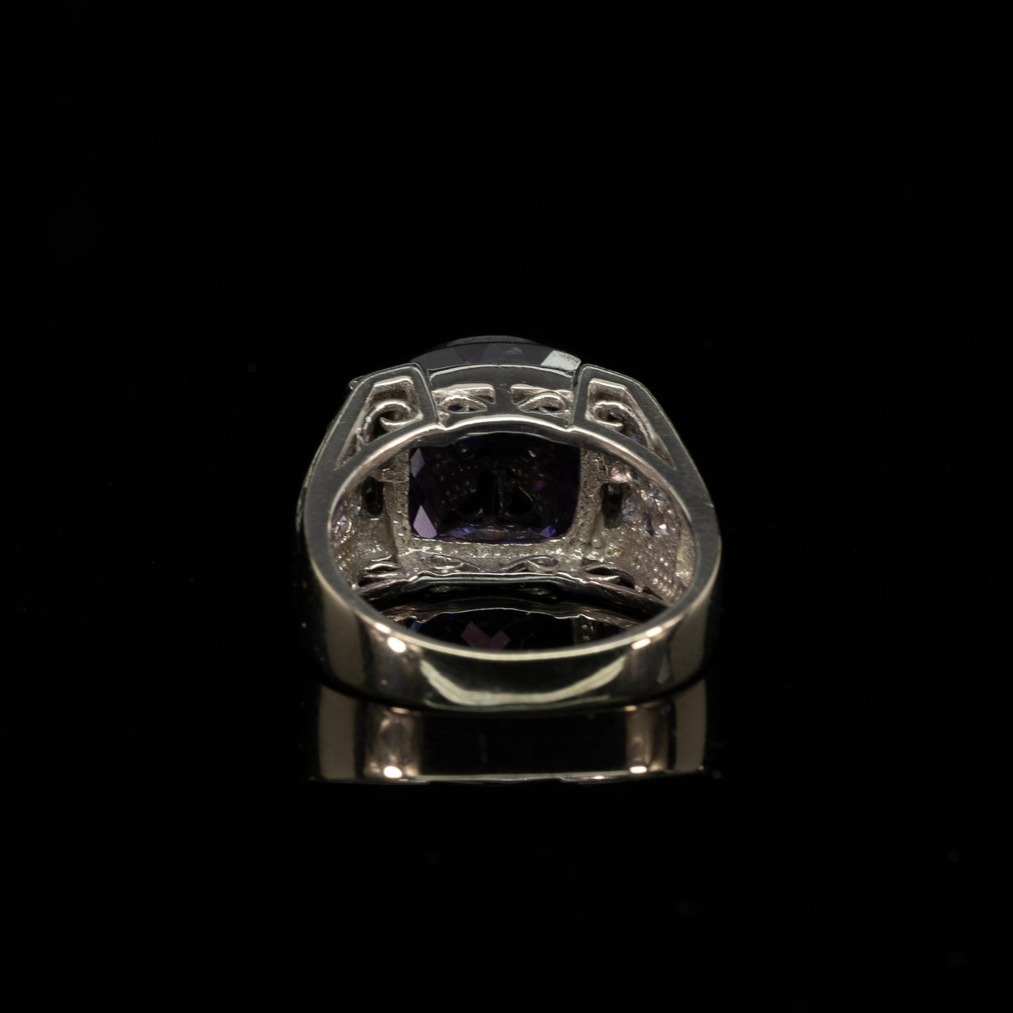 Cushion Cut Amethyst w Diamond Accents in 10k White Gold