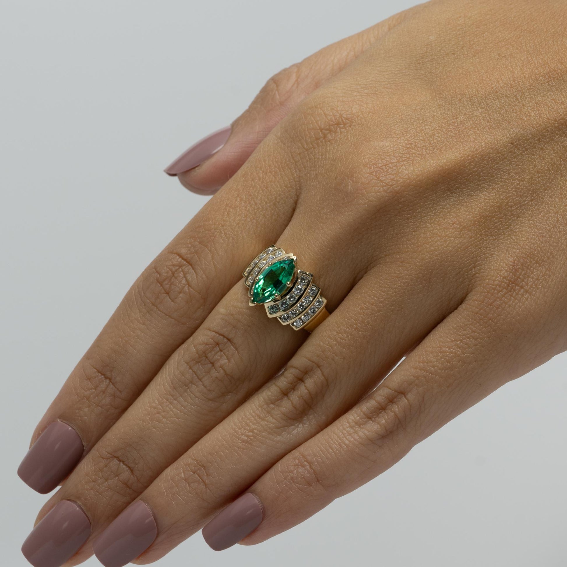 Stunning 1.62ct Emerald Marquise in 14k Gold Diamond Cocktail Ring