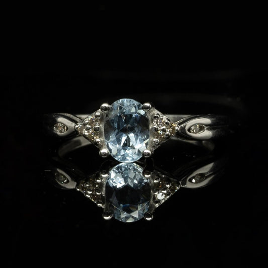 Aquamarine Oval w Diamonds 10k White Gold Ring