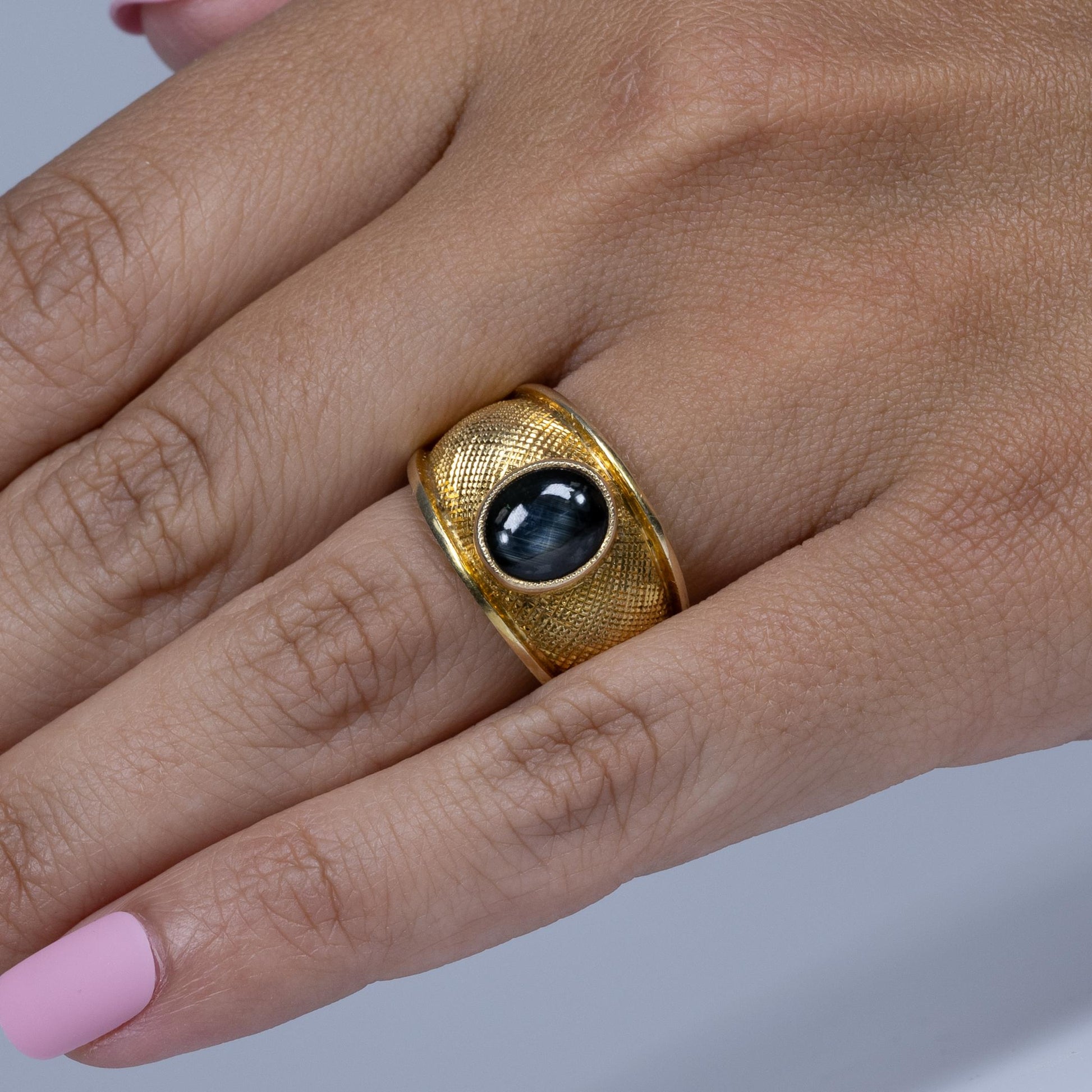 14K Yellow Gold Oval Cabochon cut Sapphire Ring