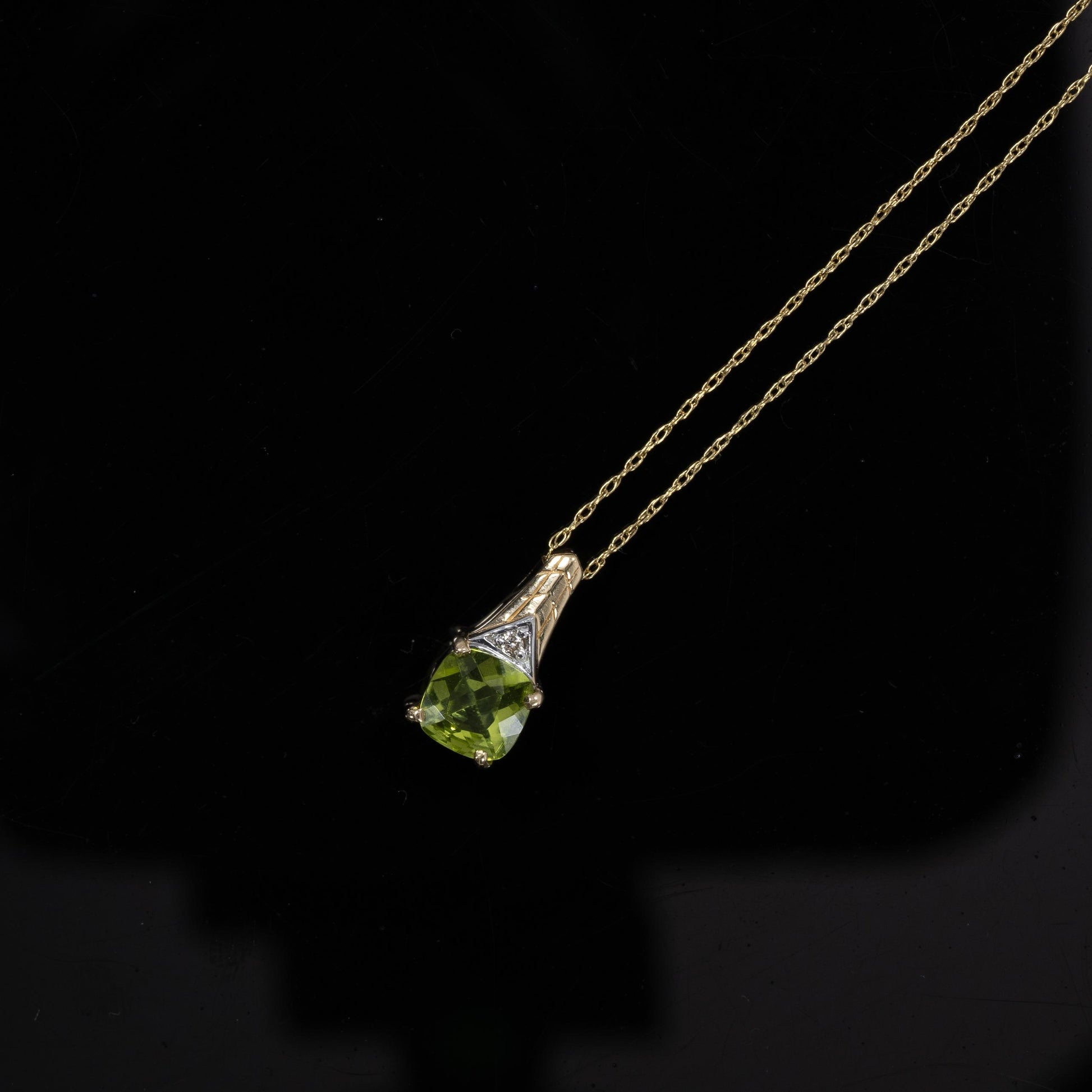 14K Yellow Gold Peridot Cushion Cut Necklace