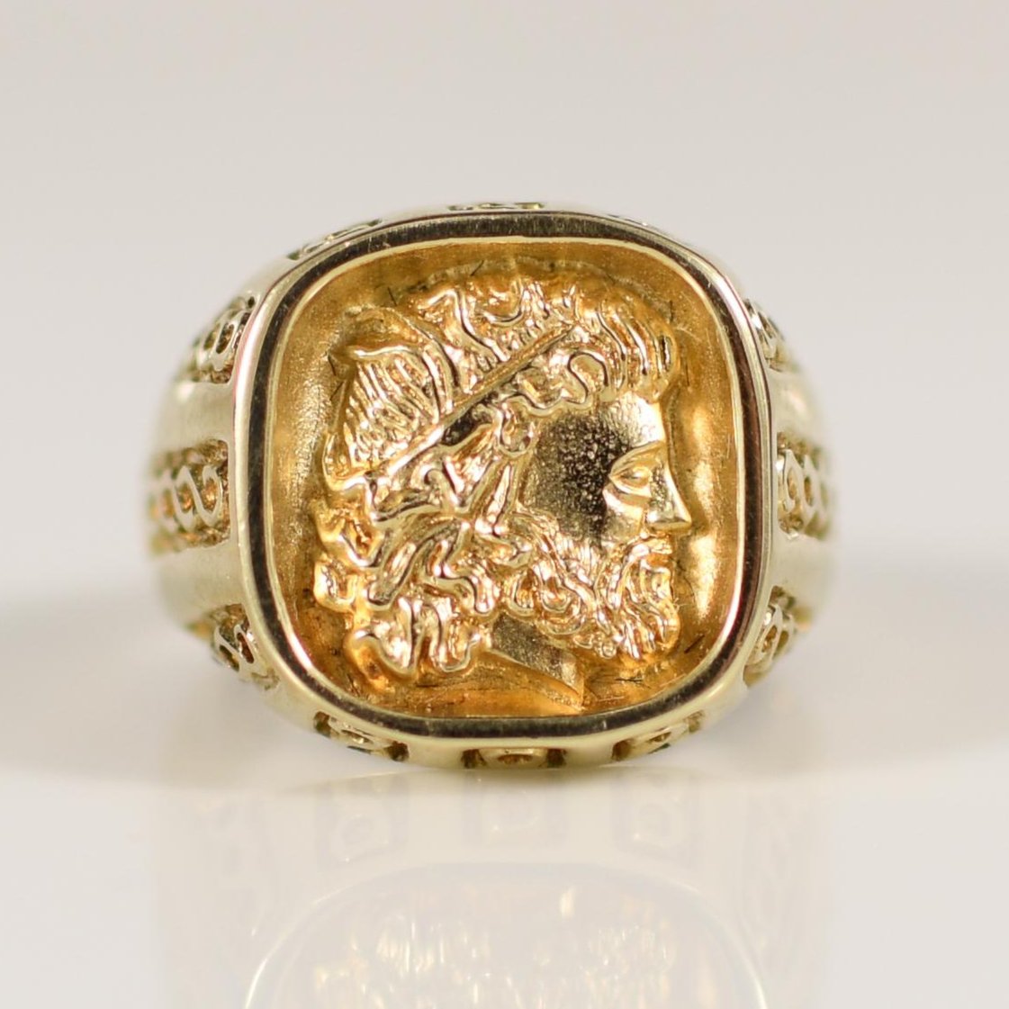 9K Gold Intaglio Ring Featuring Male Silhouette God King Warrior Philosopher