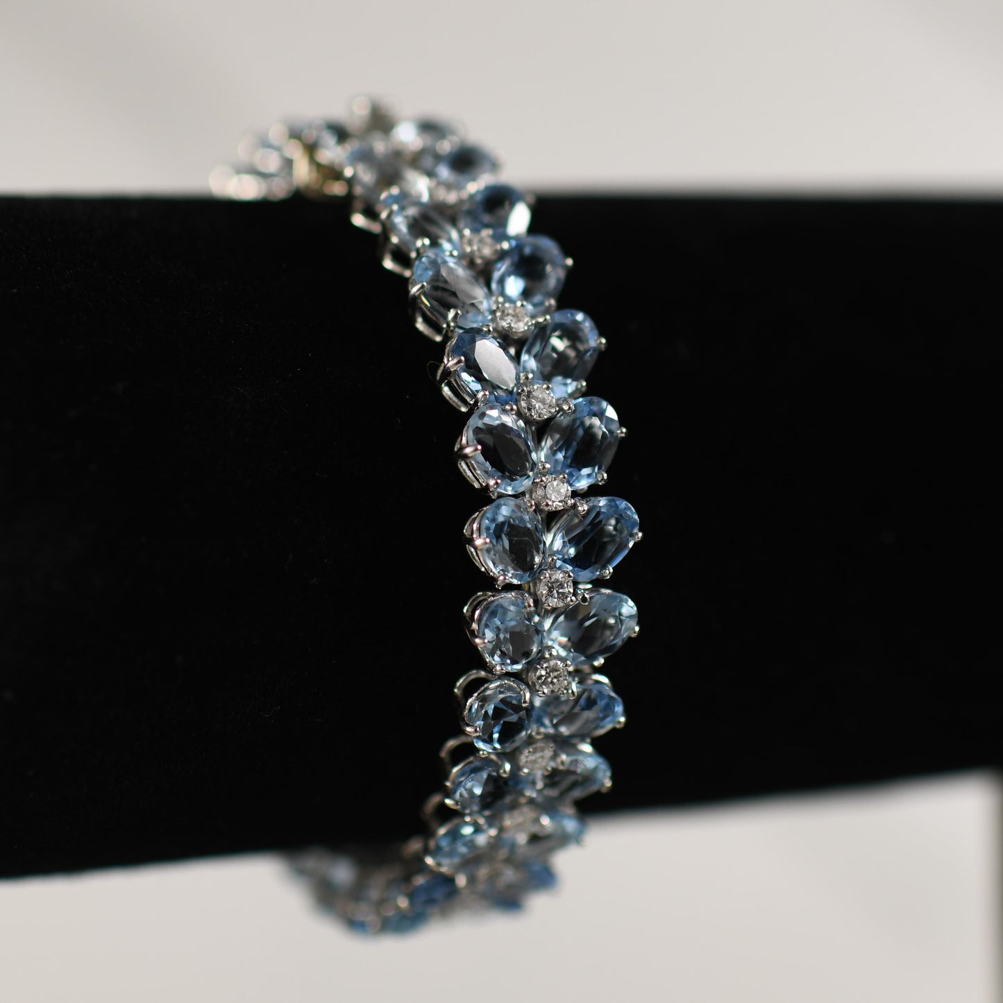 Julius Cohen 20+ctw Aquamarine and Diamond Bracelet in 18k White Gold