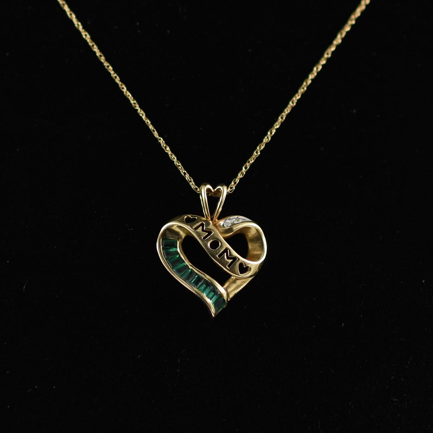 14K Yellow Gold Emerald MOM Heart Necklace